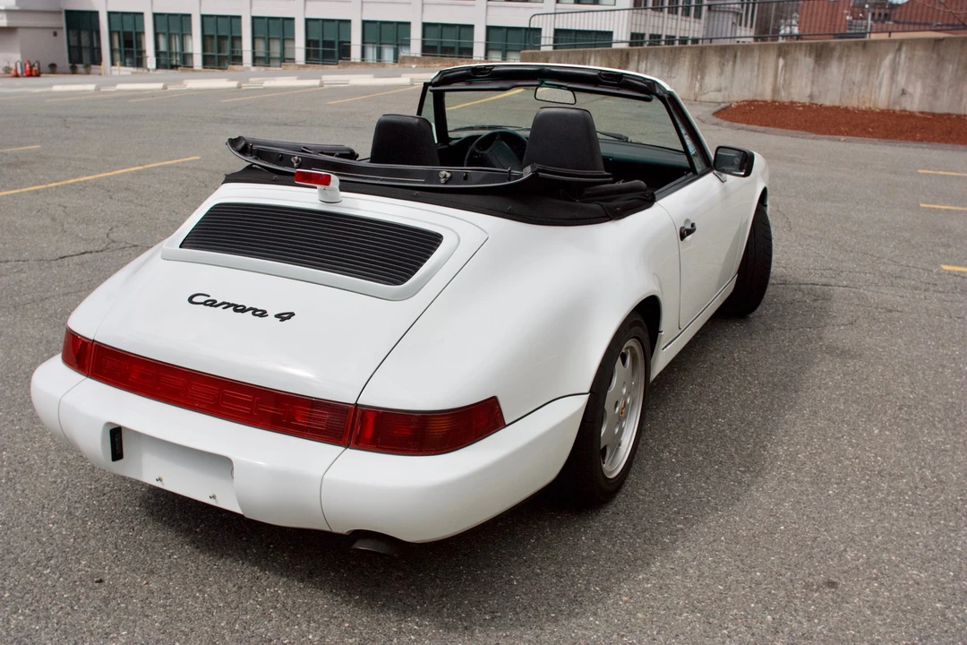 1990 Porsche 964 Carrera 4 - Image 15 of 31