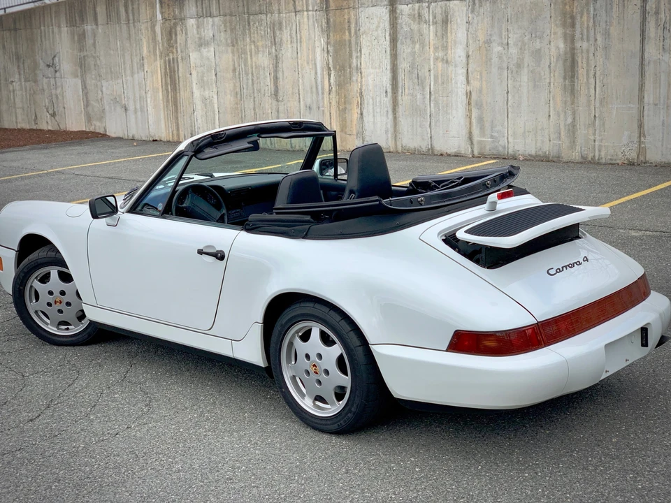 1990 Porsche 964 Carrera 4 - Image 24 of 31