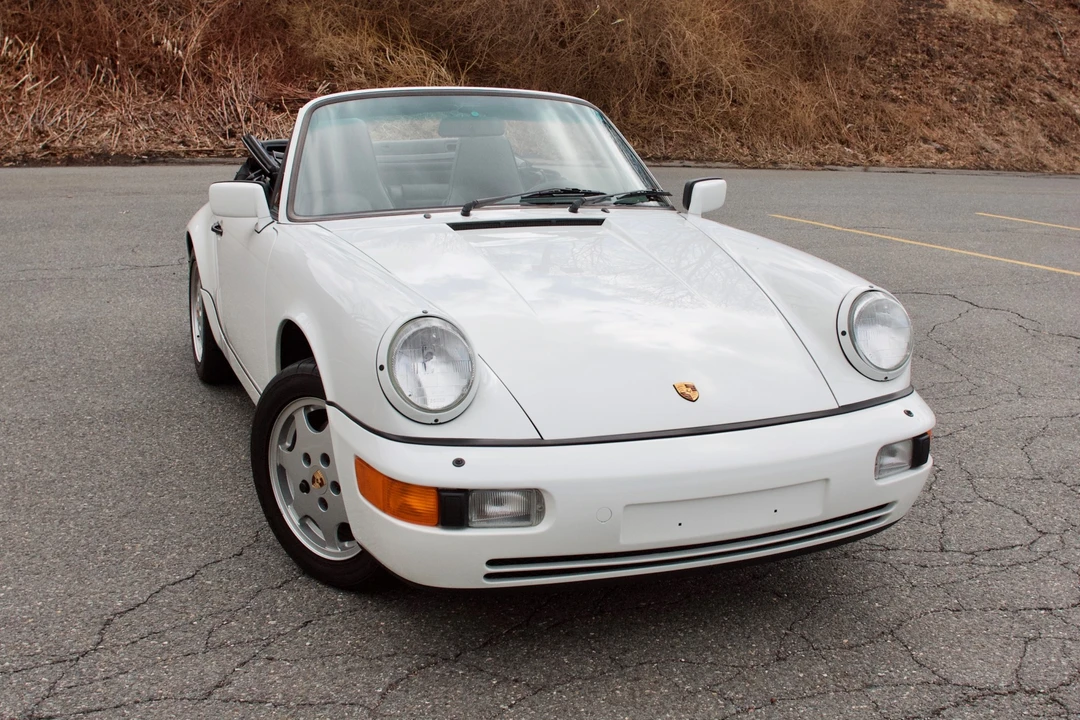 1990 Porsche 964 Carrera 4 - Image 9 of 31