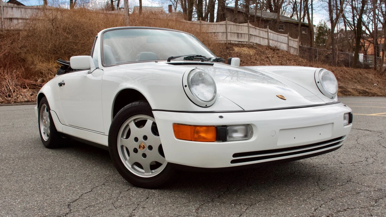 1990 Porsche 964 Carrera 4 - Image 12 of 31