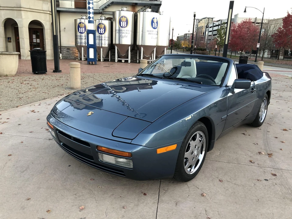 1990 Porsche 944 S2 - Image 2 of 31