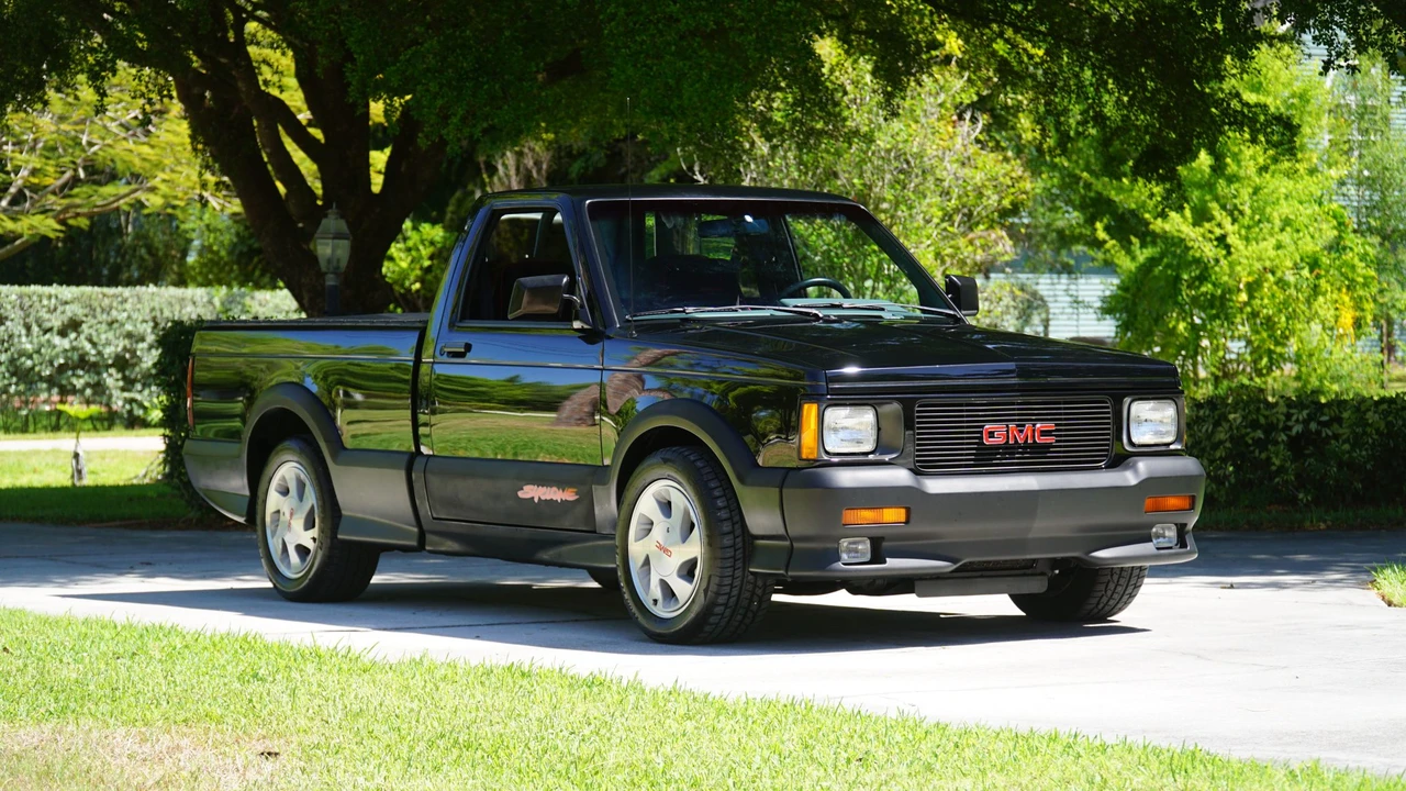 1991 GMC Syclone - Image 11 of 31