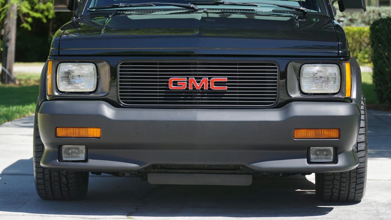 1991 GMC Syclone - Image 27 of 31