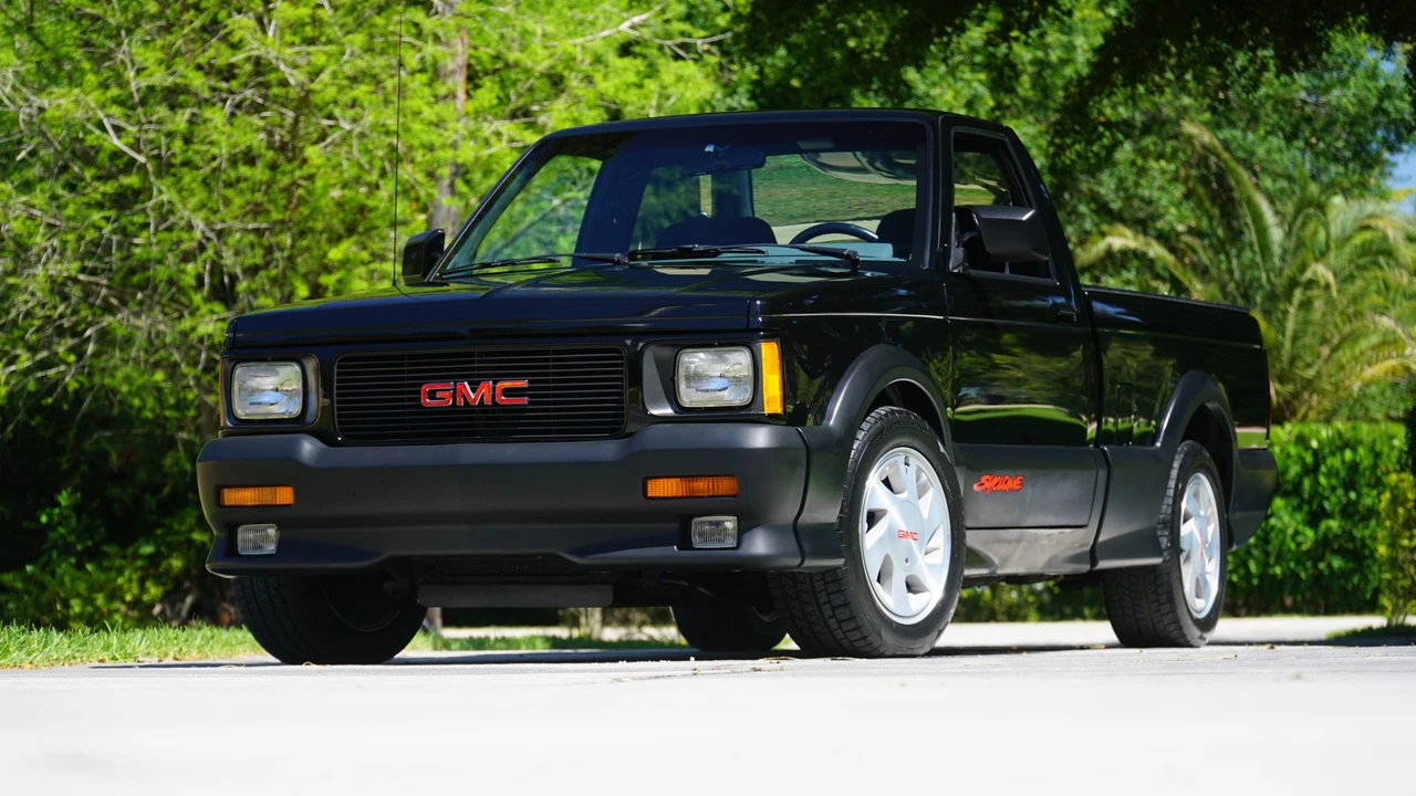 1991 GMC Syclone - Image 2 of 31