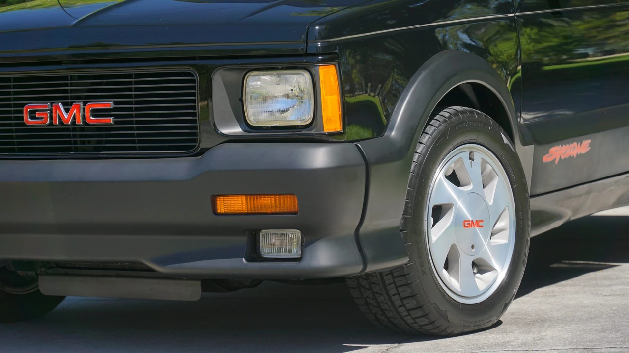 1991 GMC Syclone - Image 31 of 31