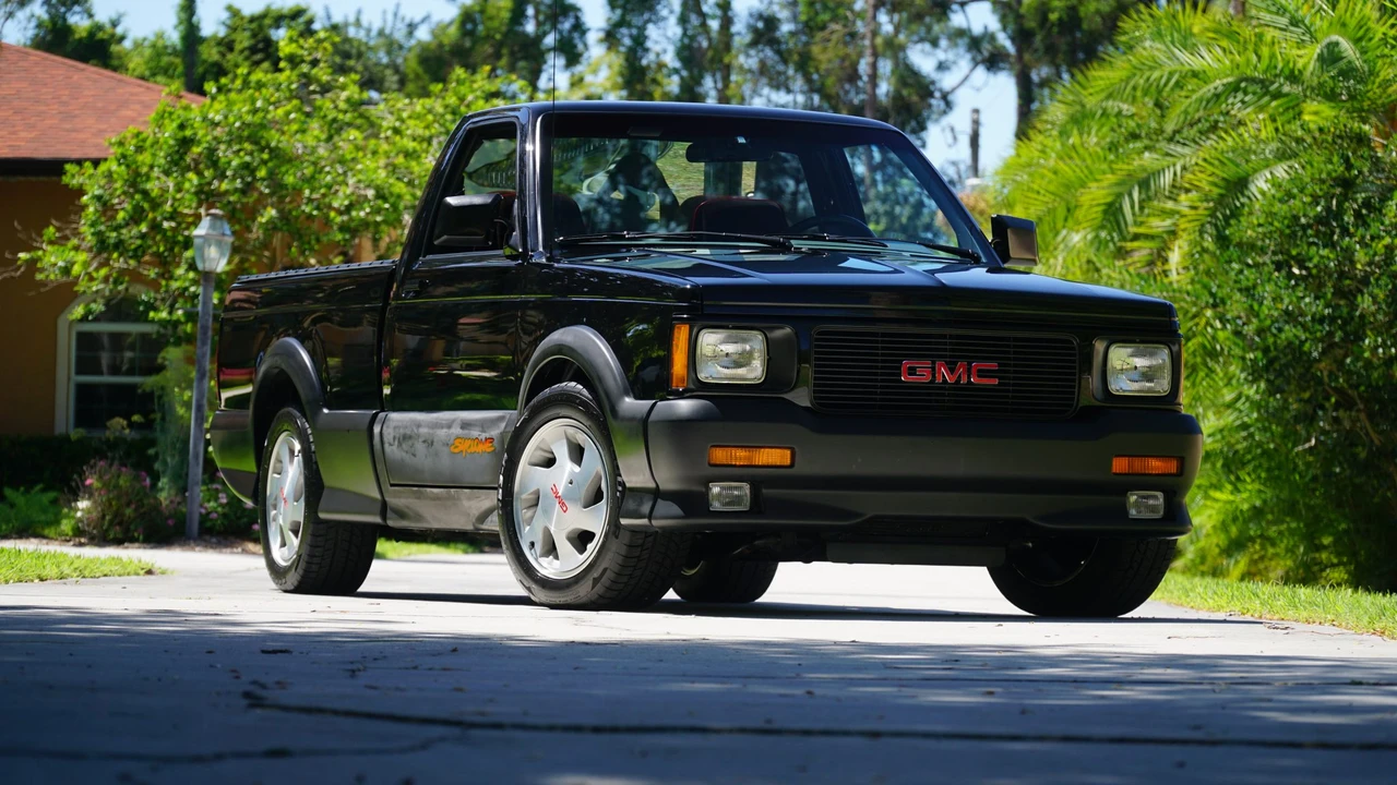 1991 GMC Syclone - Image 7 of 31