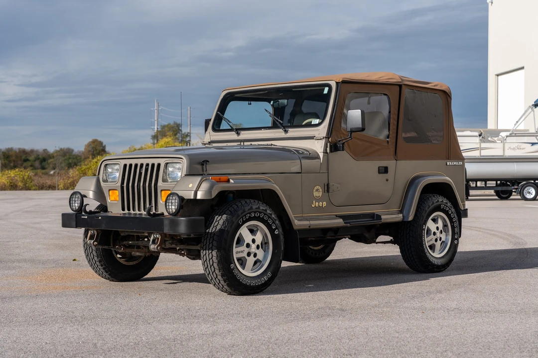 1991 Jeep YJ Wrangler - Image 4 of 31
