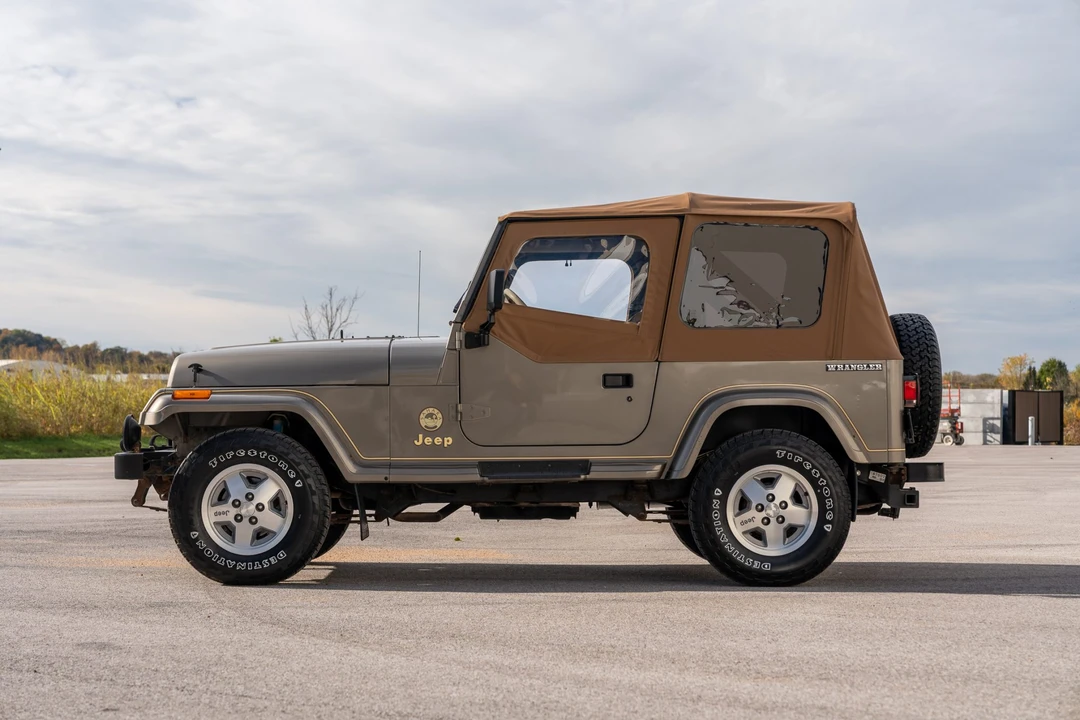 1991 Jeep YJ Wrangler - Image 6 of 31