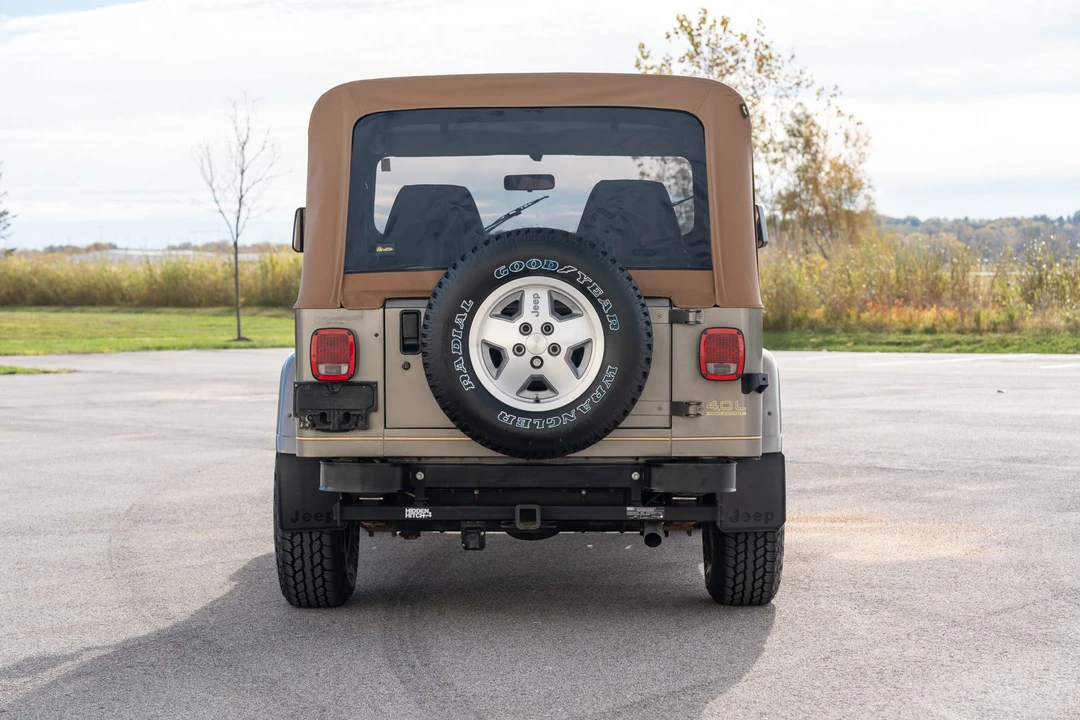 1991 Jeep YJ Wrangler - Image 11 of 31