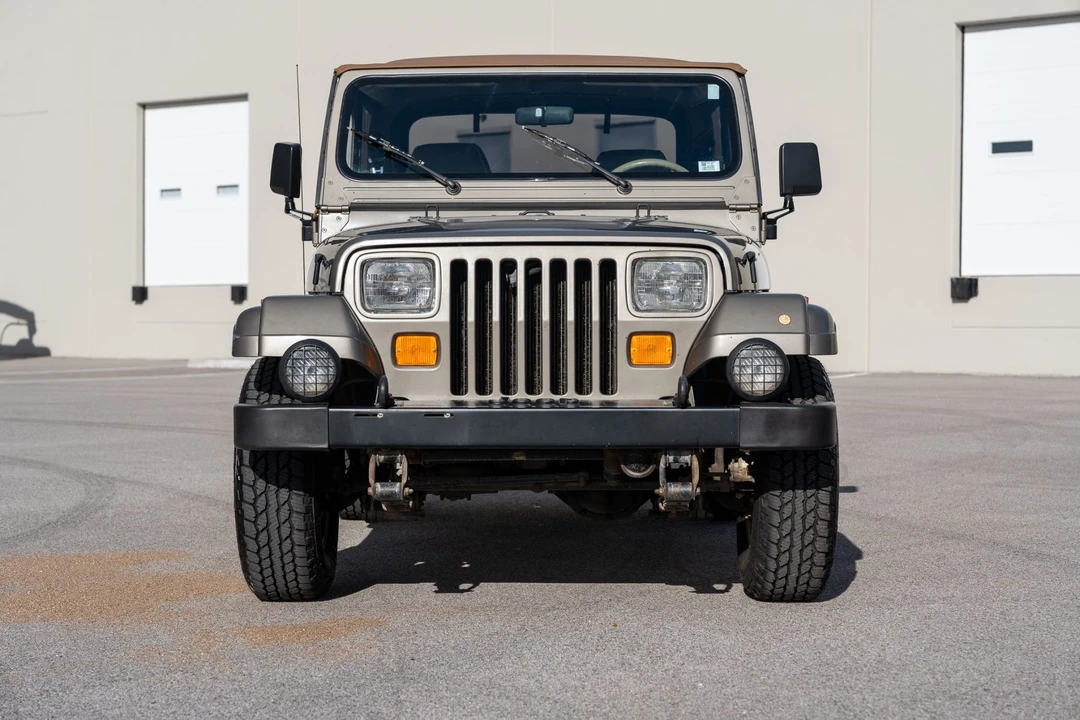 1991 Jeep YJ Wrangler - Image 22 of 31