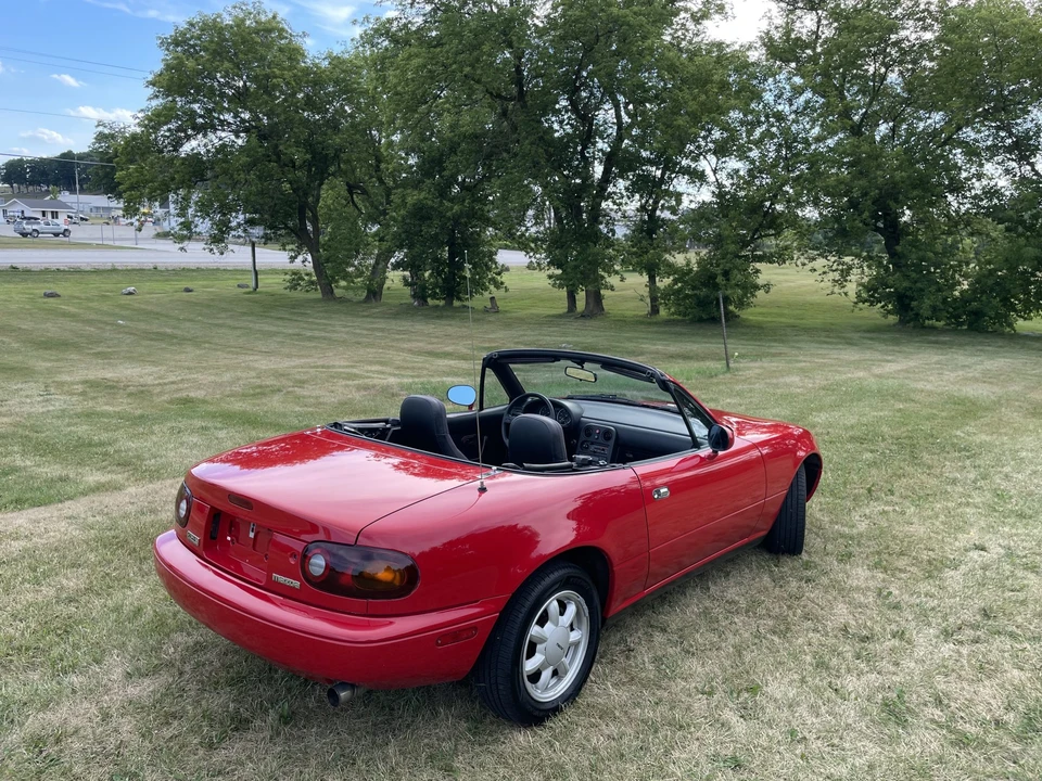1991 Mazda NA MX-5 Miata - Image 8 of 31