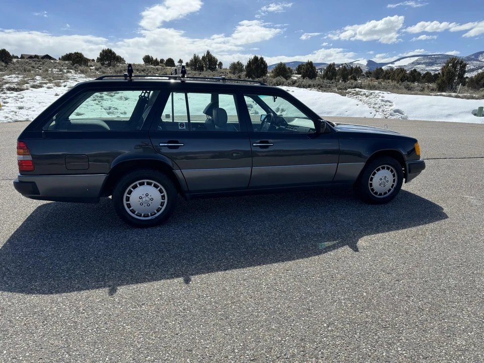 1991 Mercedes-Benz W124 E-Class - Image 20 of 31