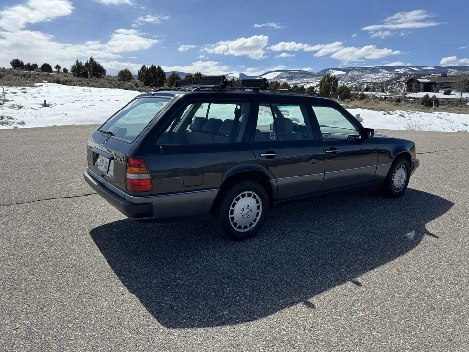 1991 Mercedes-Benz W124 E-Class - Image 17 of 31
