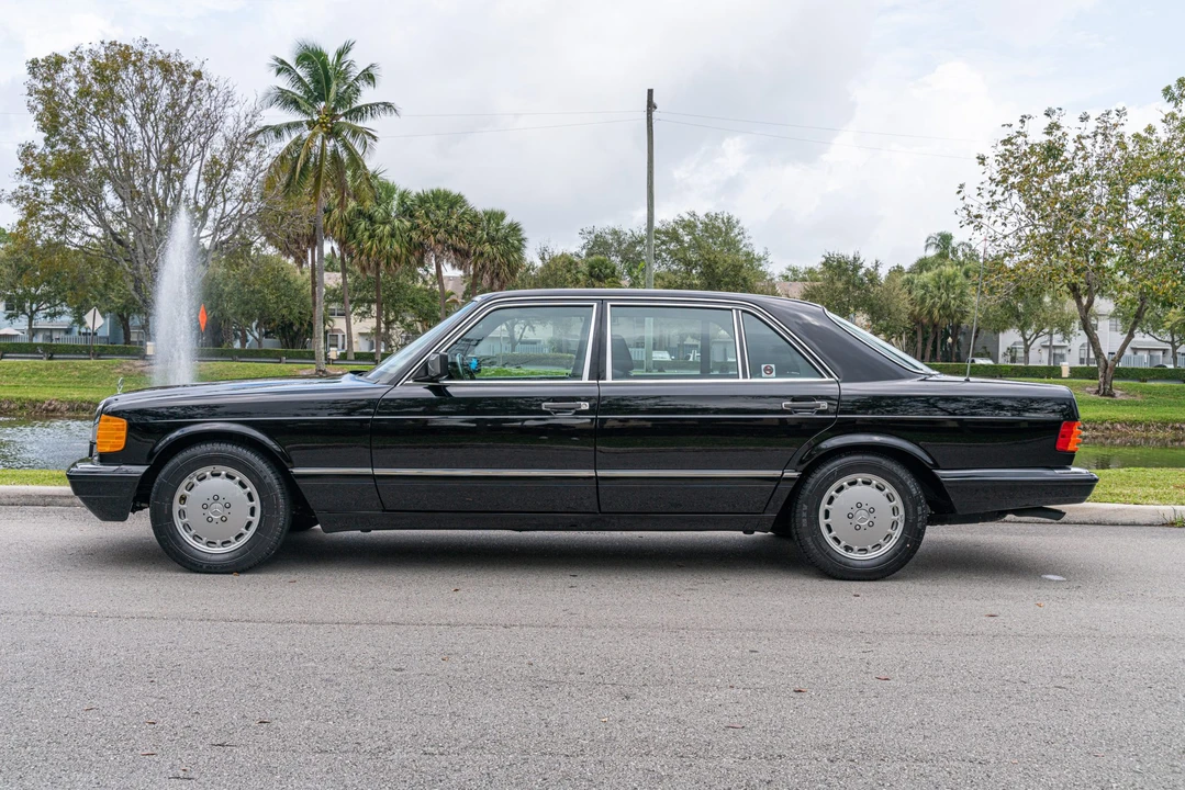 1991 Mercedes-Benz W126 S-Class Sedan - Image 11 of 31
