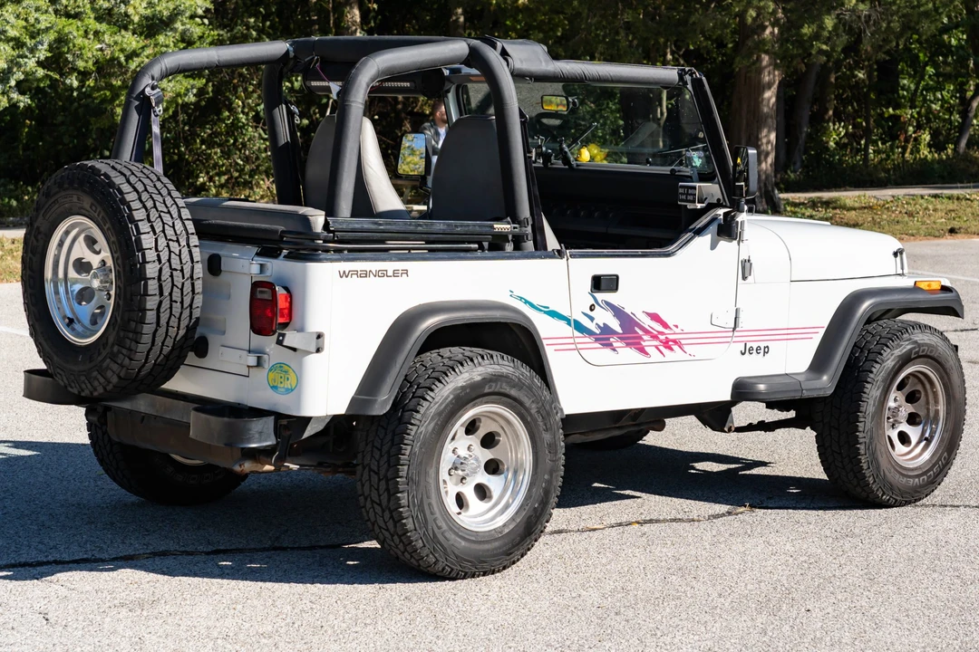 1992 Jeep YJ Wrangler - Image 6 of 31