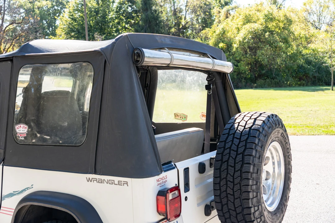 1992 Jeep YJ Wrangler - Image 23 of 31