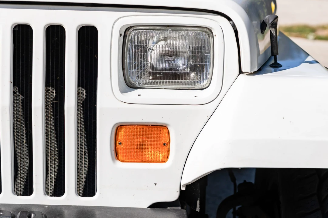1992 Jeep YJ Wrangler - Image 30 of 31