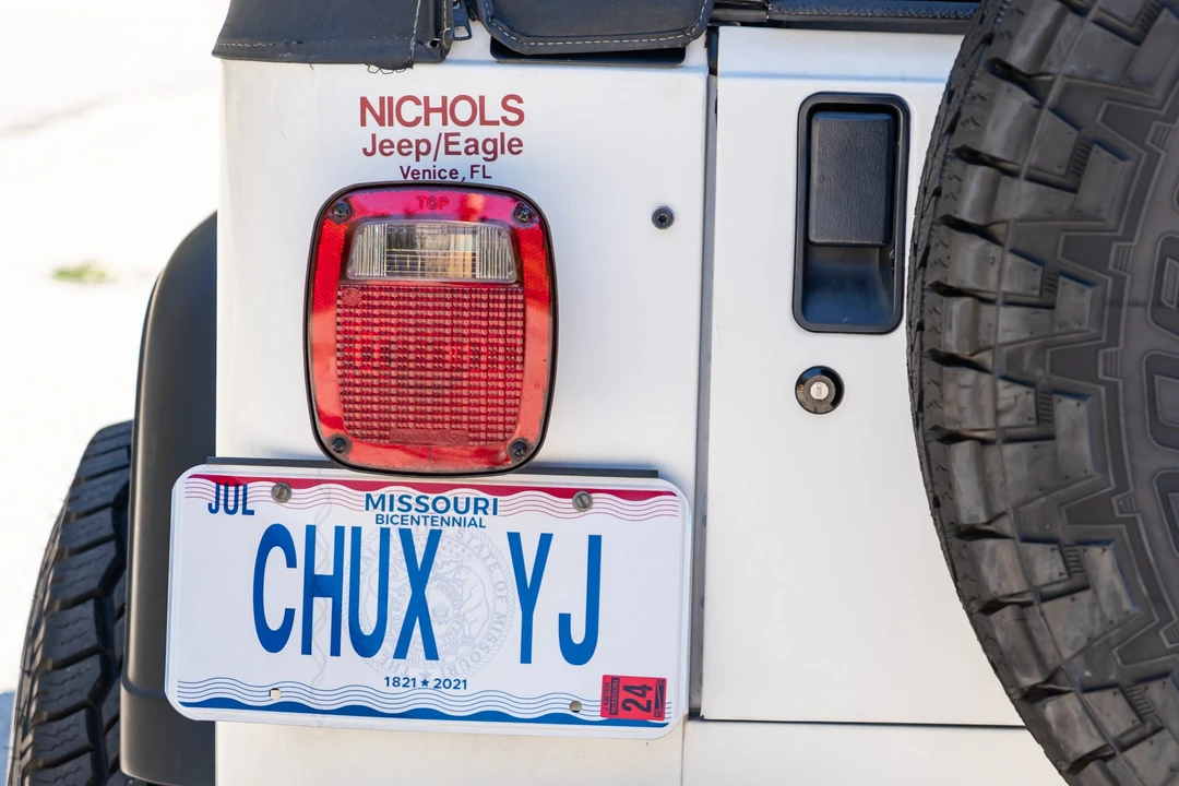 1992 Jeep YJ Wrangler - Image 26 of 31