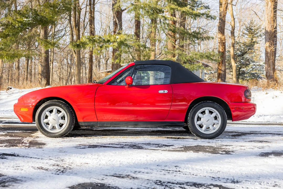 1992 Mazda NA MX-5 Miata - Image 4 of 31