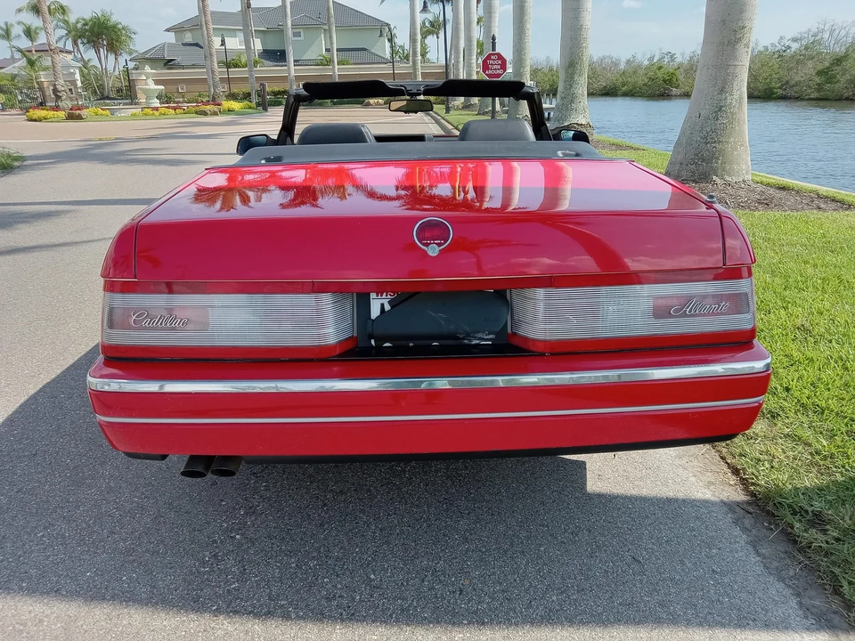 1993 Cadillac Allante - Image 5 of 31