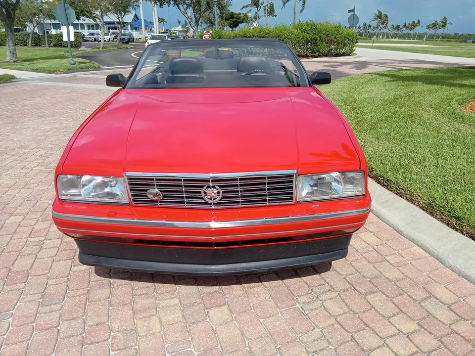 1993 Cadillac Allante - Image 29 of 31