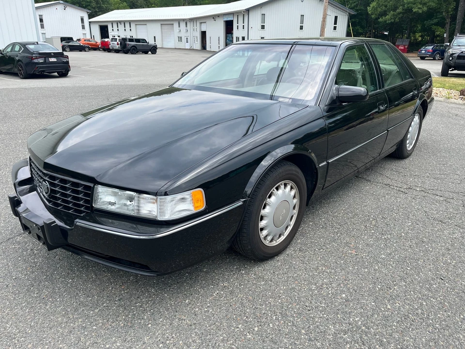1993 Cadillac Seville - Image 2 of 31