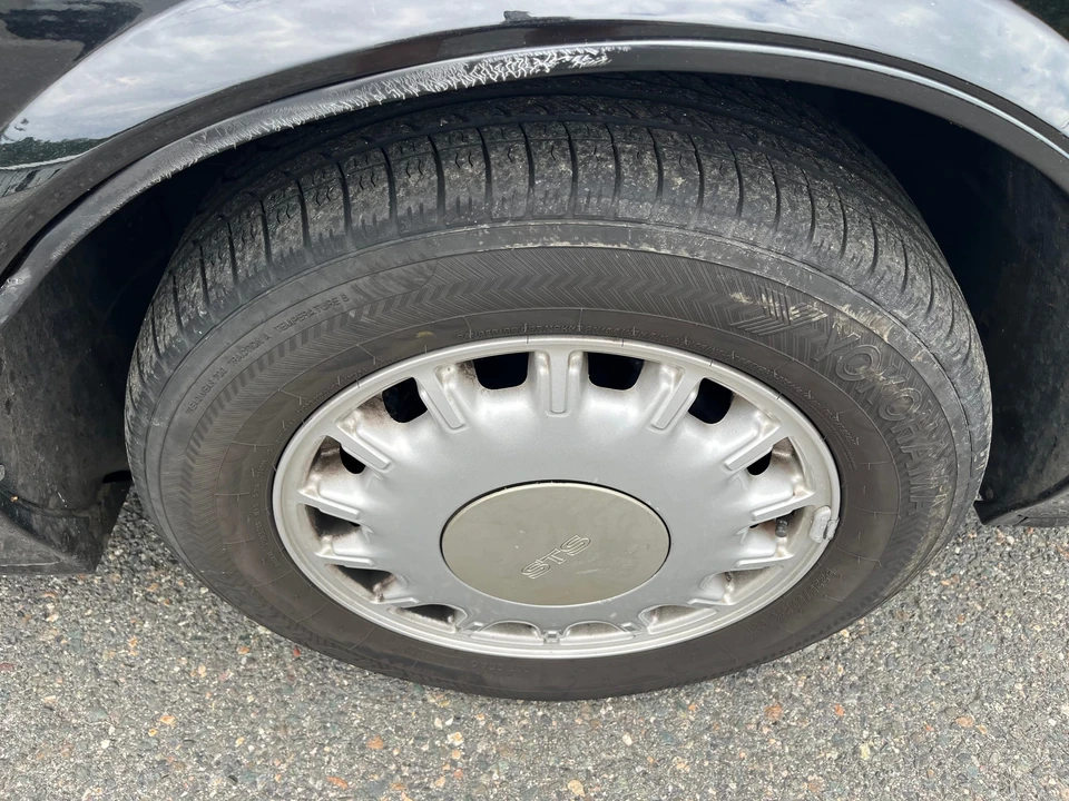 1993 Cadillac Seville - Image 24 of 31