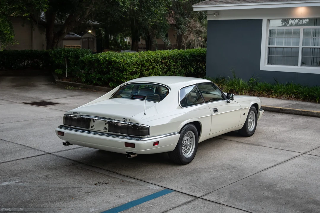 1994 Jaguar XJS Facelift V12 - Image 11 of 31