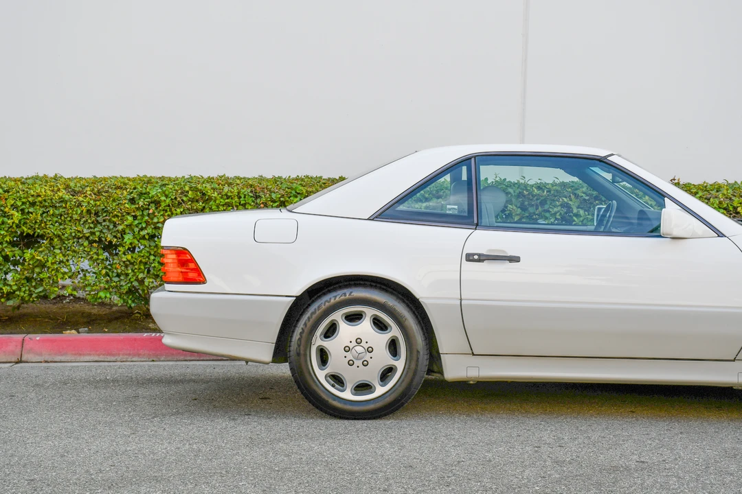 1994 Mercedes-Benz R129 SL-Class - Image 24 of 31