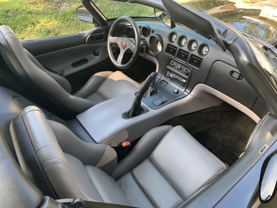 1995 Dodge Viper 1st Gen - Image 27 of 31