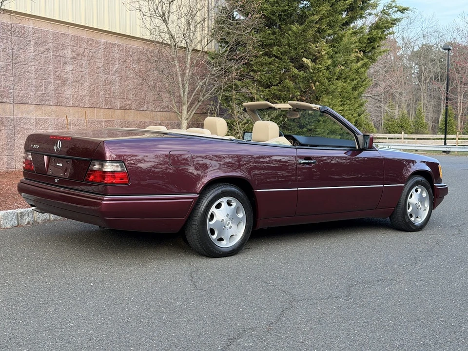 1995 Mercedes-Benz W124 E-Class - Image 3 of 31