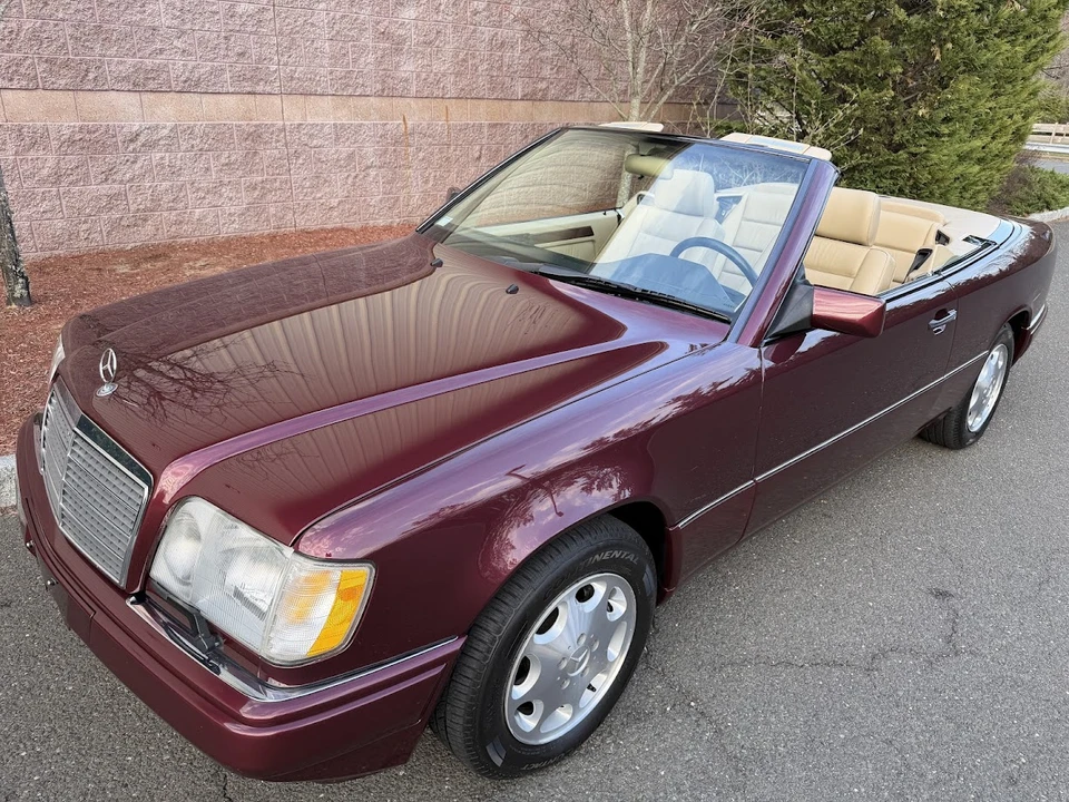 1995 Mercedes-Benz W124 E-Class - Image 13 of 31