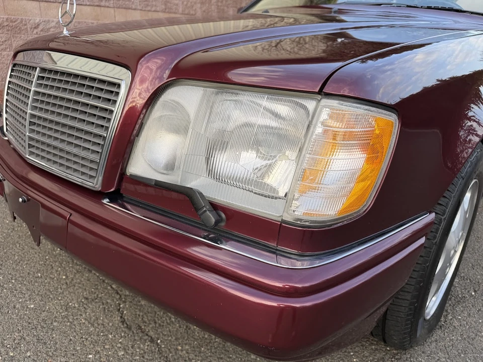 1995 Mercedes-Benz W124 E-Class - Image 23 of 31