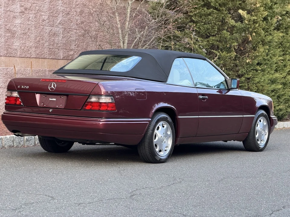 1995 Mercedes-Benz W124 E-Class - Image 9 of 31