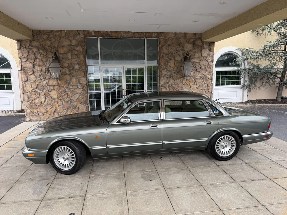 1996 Jaguar X300 XJ - Image 30 of 31