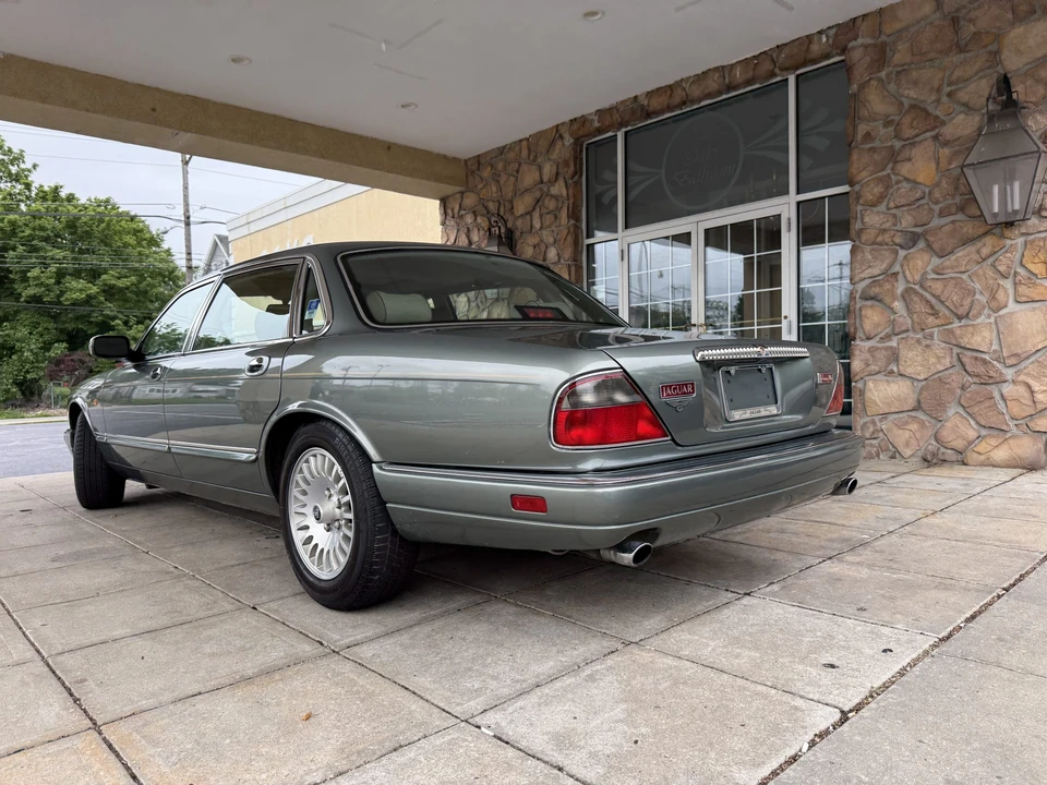 1996 Jaguar X300 XJ - Image 28 of 31