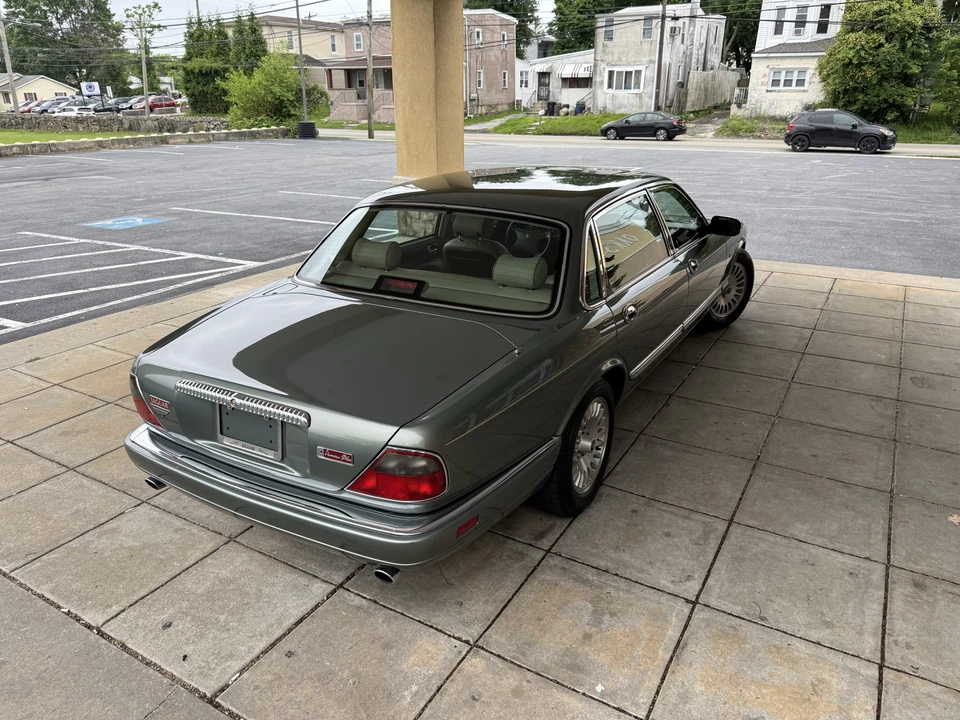 1996 Jaguar X300 XJ - Image 18 of 31