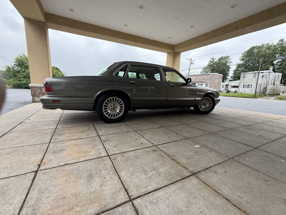 1996 Jaguar X300 XJ - Image 16 of 31