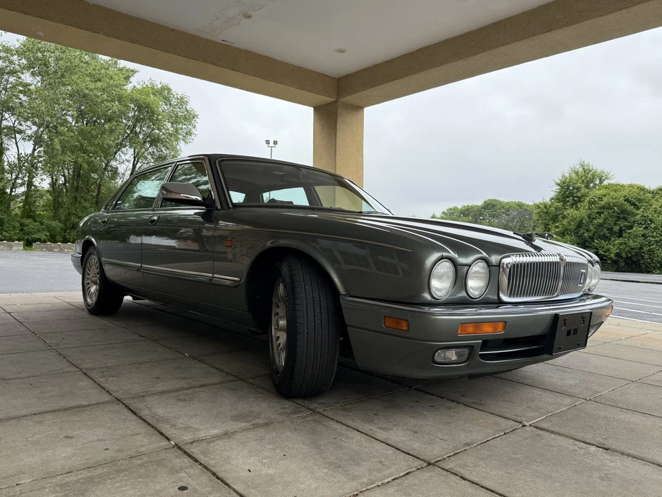 1996 Jaguar X300 XJ - Image 13 of 31