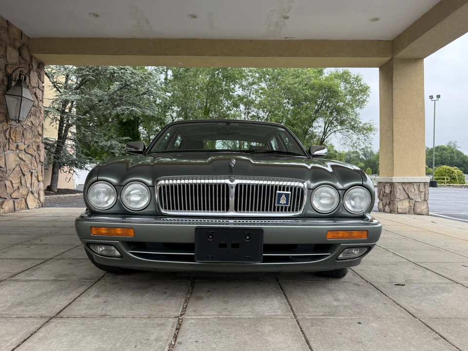 1996 Jaguar X300 XJ - Image 8 of 31