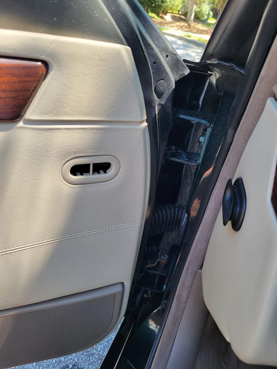1997 Cadillac Eldorado 12th Gen - Image 28 of 31