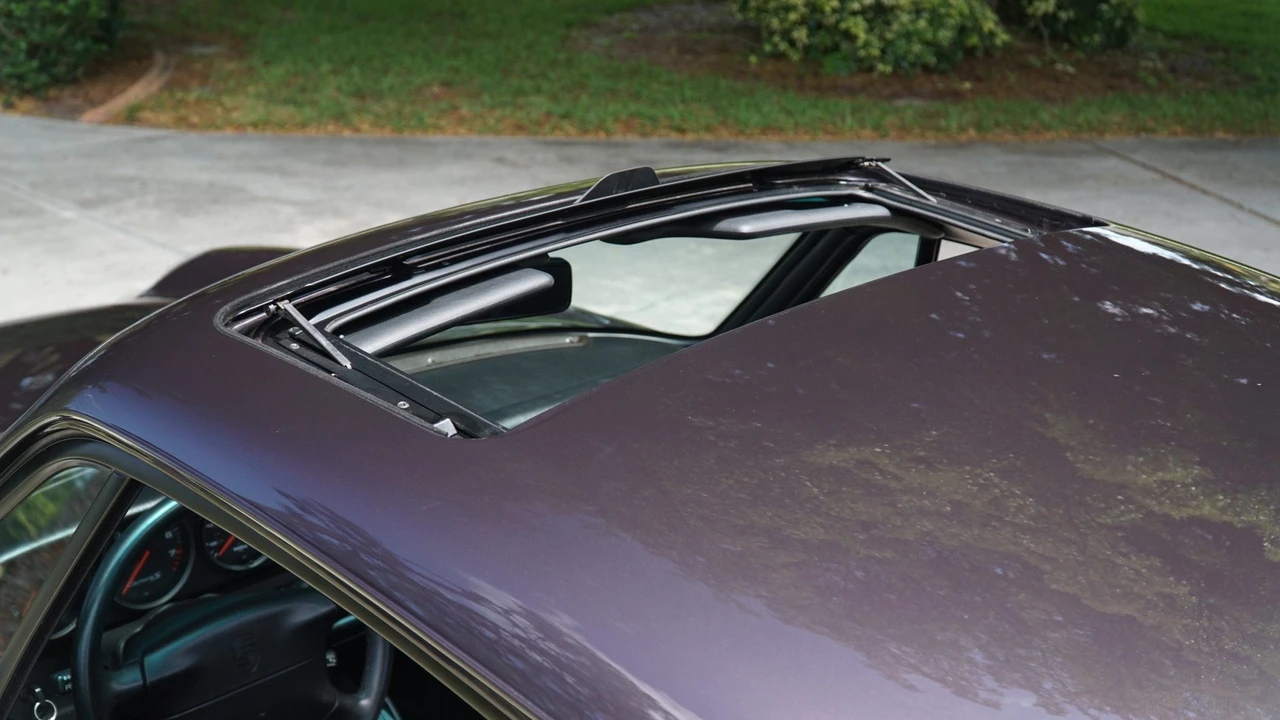 1997 Porsche 993 Carrera - Image 28 of 31
