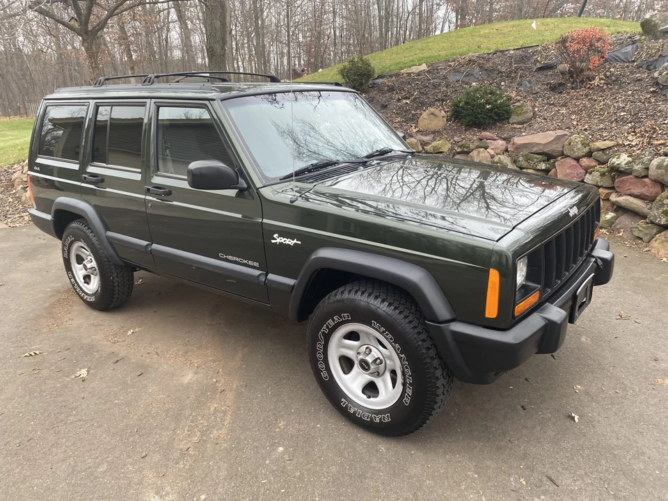 1998 Jeep XJ Cherokee - Image 2 of 31