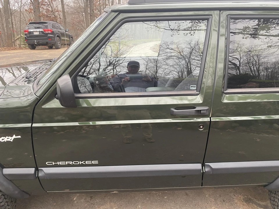 1998 Jeep XJ Cherokee - Image 11 of 31