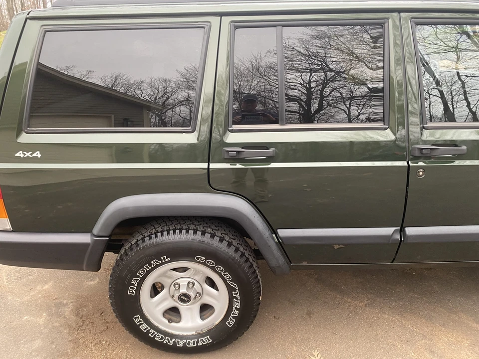1998 Jeep XJ Cherokee - Image 13 of 31