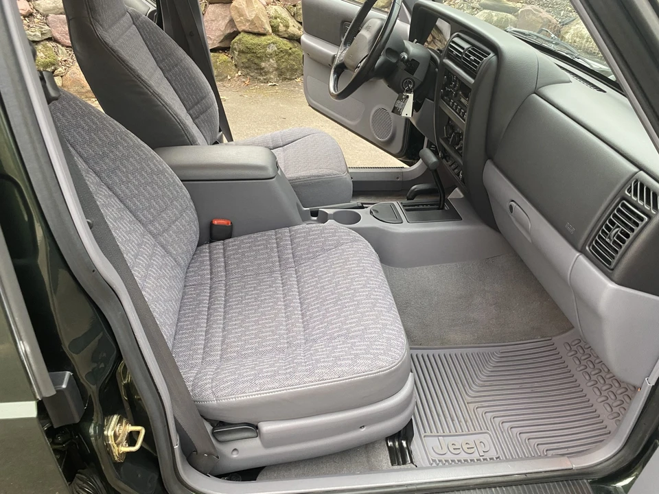 1998 Jeep XJ Cherokee - Image 25 of 31