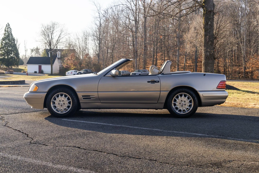 1998 Mercedes-Benz R129 SL-Class - Image 17 of 31