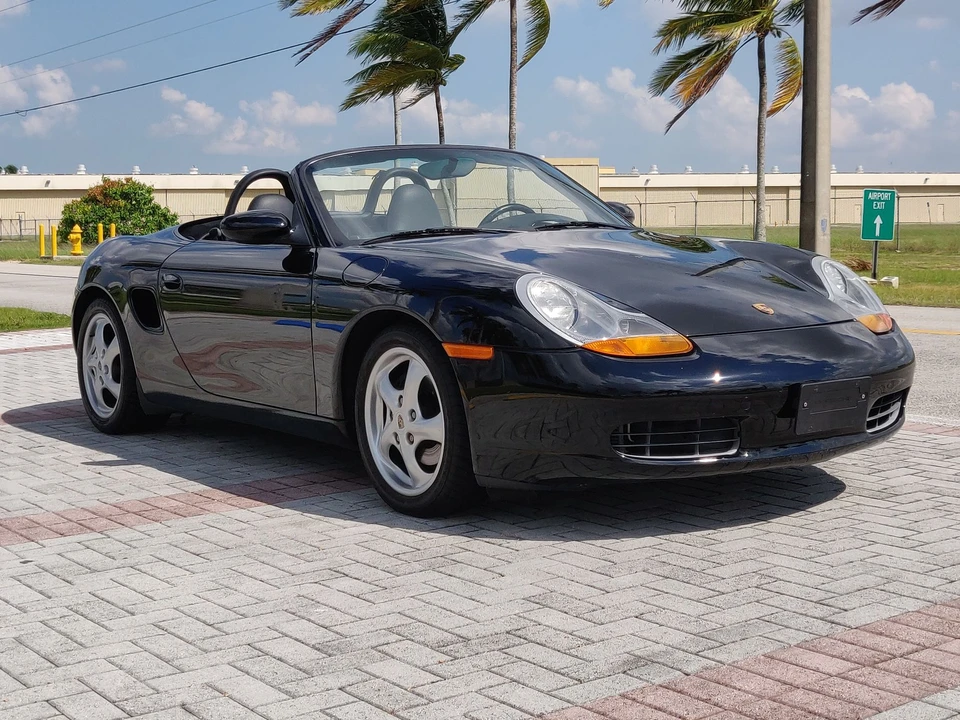 1998 Porsche 986 Boxster - Image 2 of 31