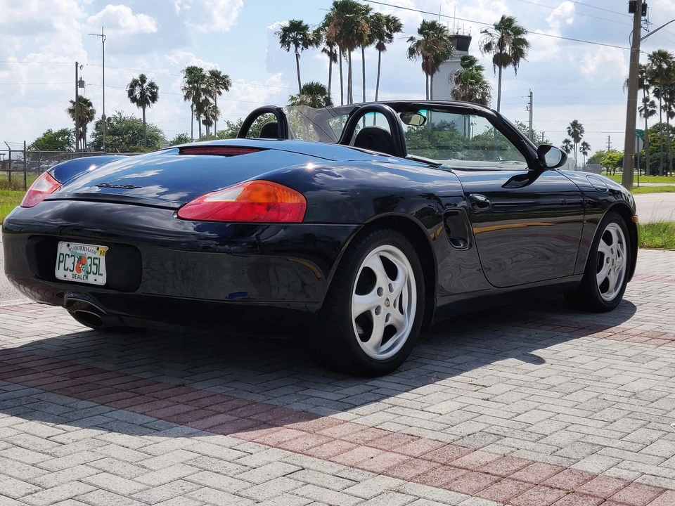 1998 Porsche 986 Boxster - Image 5 of 31