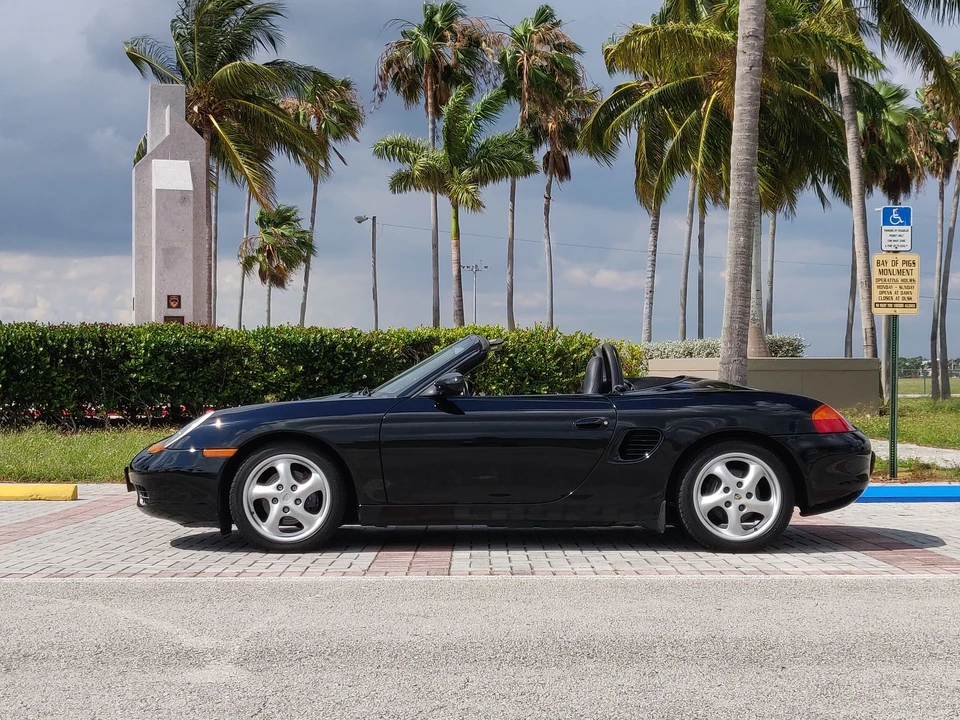1998 Porsche 986 Boxster - Image 12 of 31